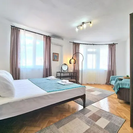 Apartman - 3bd For Family & Friends