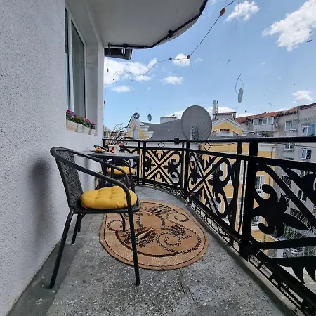 - 3bd For Family & Friends Бургас