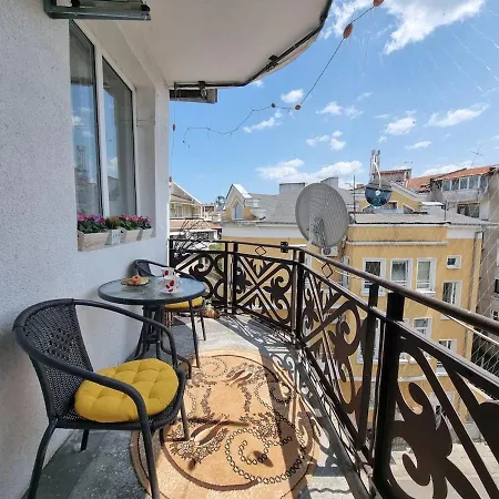 - 3bd For Family & Friends Апартаменты *